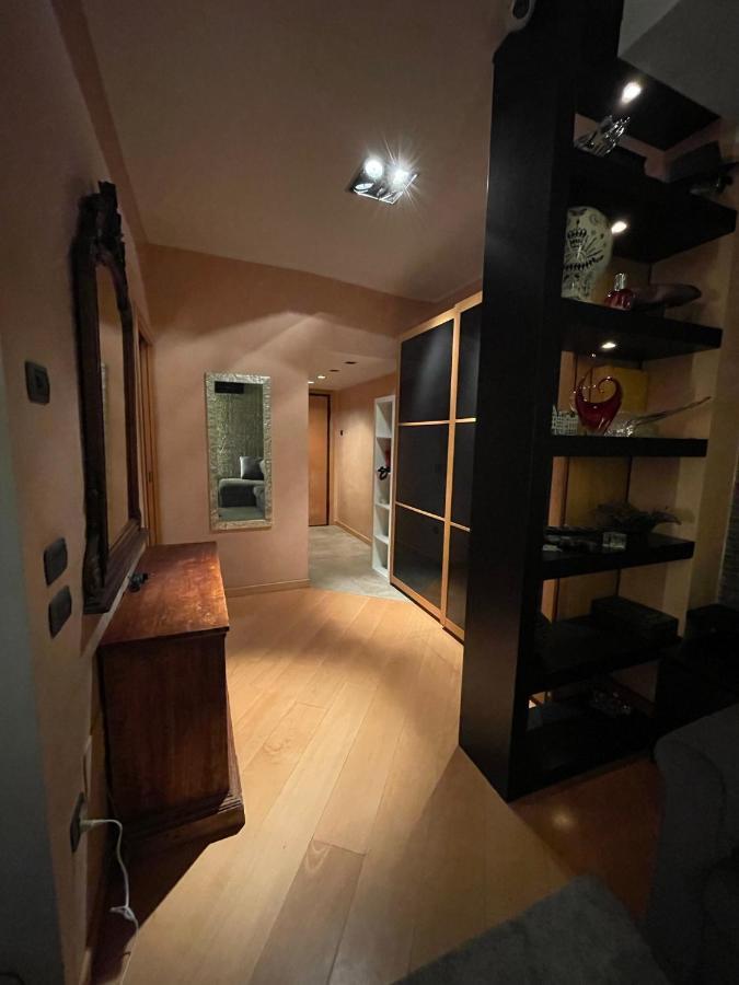Attico Con Vista Spettacolare E Jacuzzi Apartment Bologna Luaran gambar